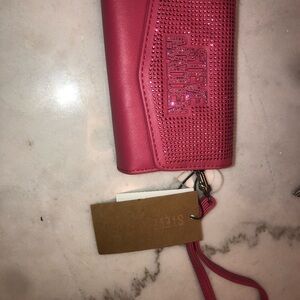 ‼️ Steve Madden Fuchsia Wristlet / Wallet with Studs